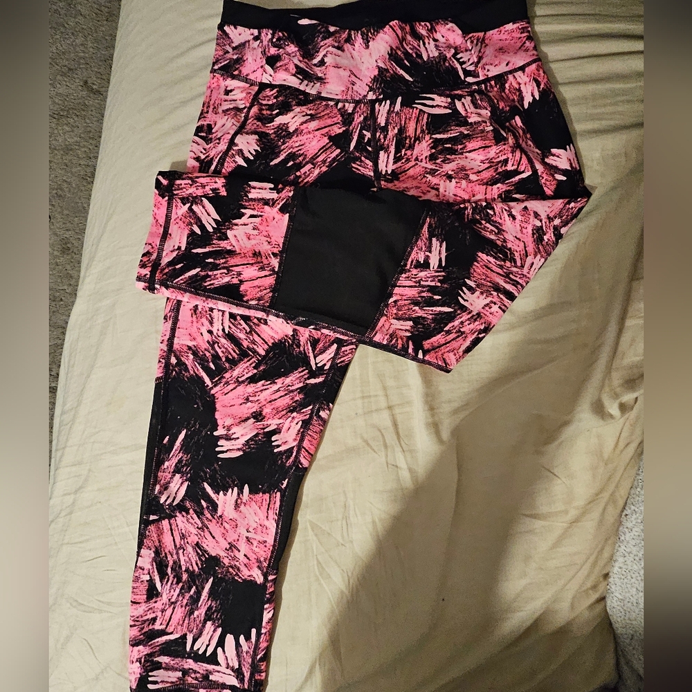 Calvin Klein Performance Small Cropped Leggings Pink Black Brushstroke Print